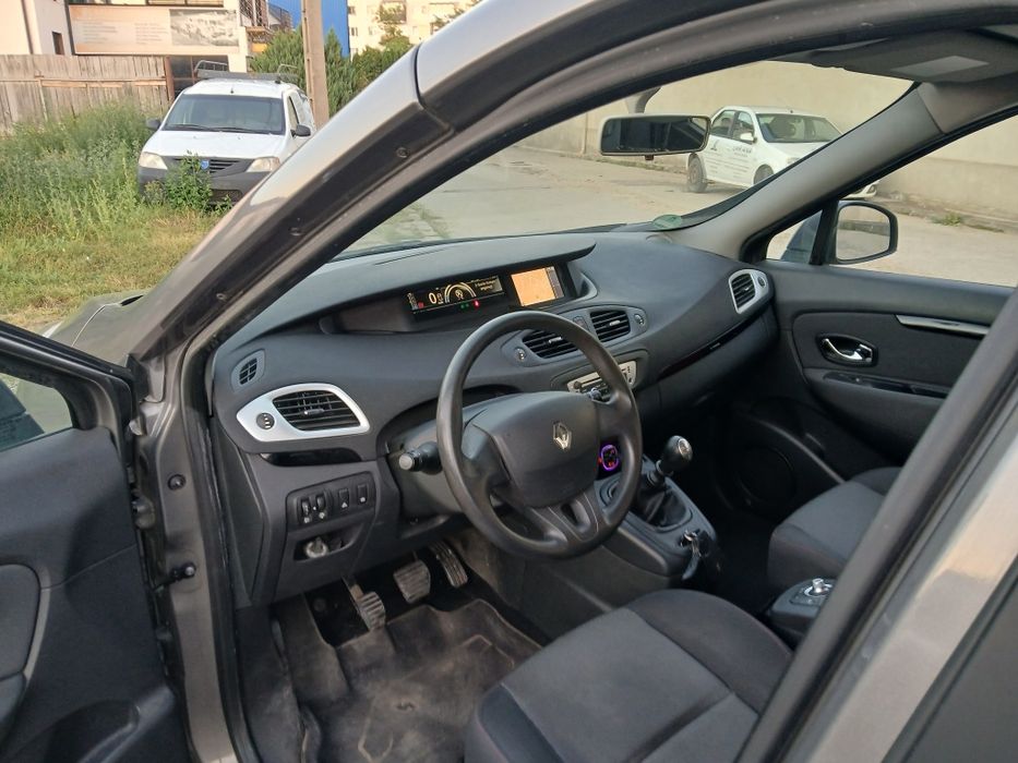 Renault Grand  Scenic 1.5 110 cai 7 locuri Facelift