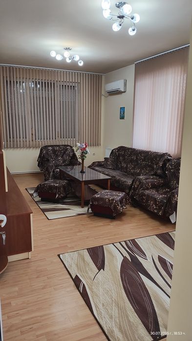 Дава се под наем Тристаен апартамент в Пловдив, Западен - 120 кв.м за 484.5 € - Снимка #2