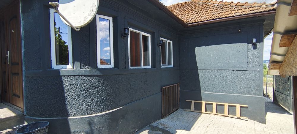 Casa mare sat Maceu, 4 camere,hol,baie,gradina