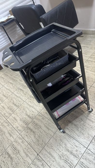 Помощник парикмахера