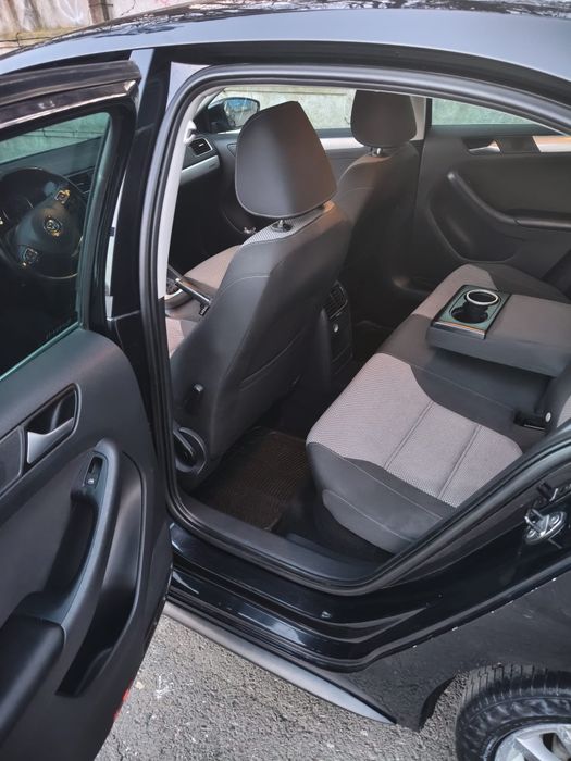 Vand\Schimb vw Jetta hybrid 2013