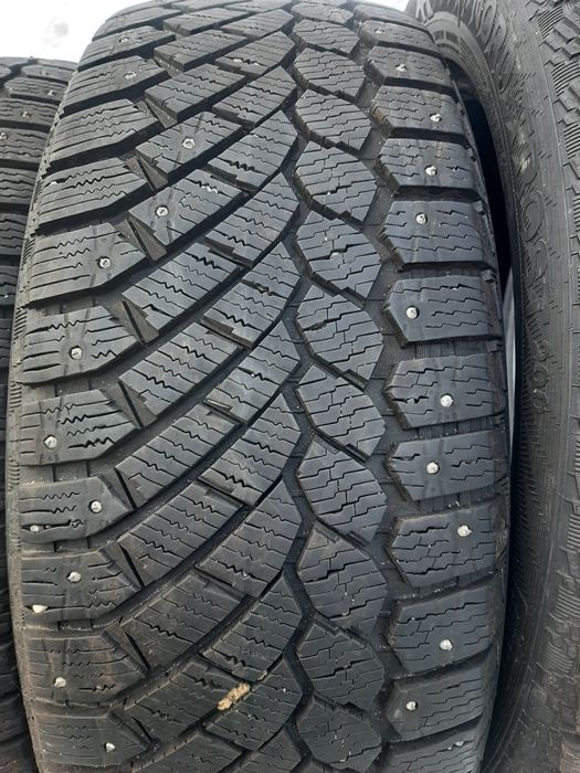 Продам шины 235/55/19