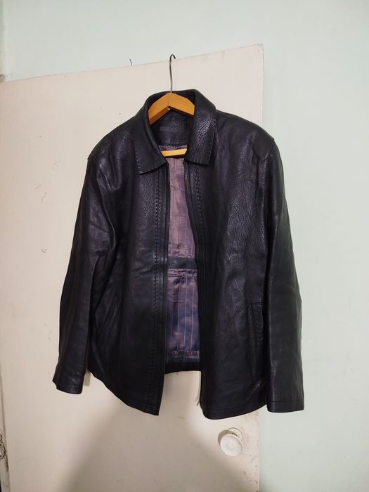 Продам кожаные куртки.