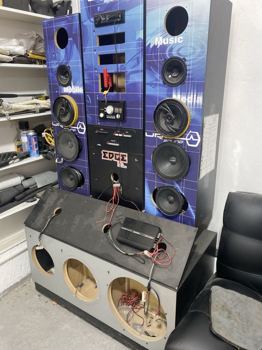 Продам стэнд Clarion