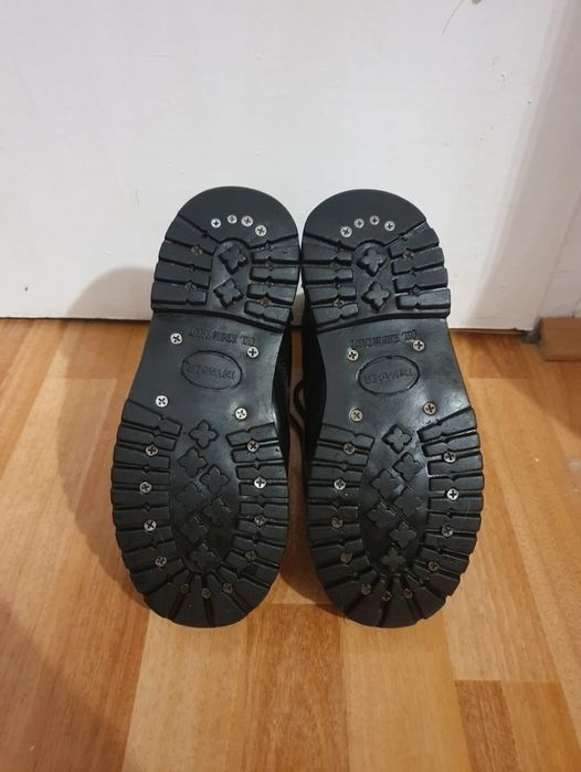 Bocanci militari din piele, cu oțel, combat, model Invader 10 găuri