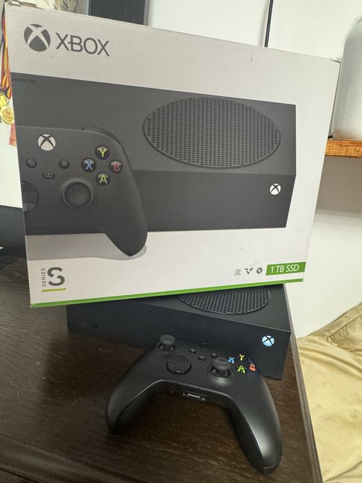 Xbox series s 1tb black