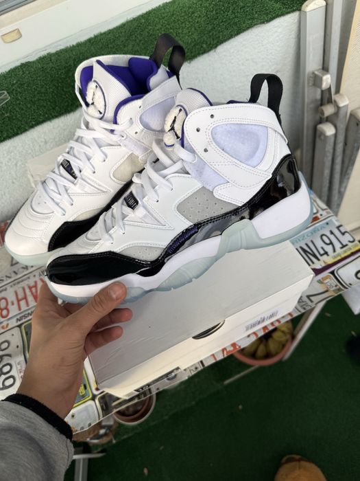 Nike Jordan Two Trey, чисто нови с кутия, EU 44