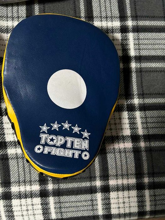 Лапы-перчаткаидля бокса вогнутая