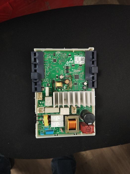 Пералня SIEMENS IQ300 на части