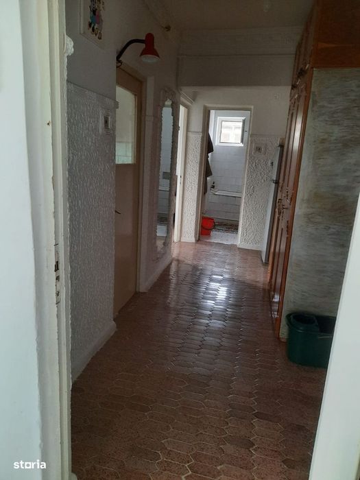 Inchiriez apartament 2 camere