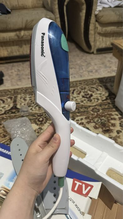 Отпариватель, паровой утюг