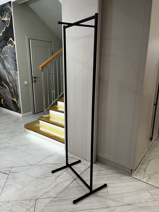 Вешалки металлические