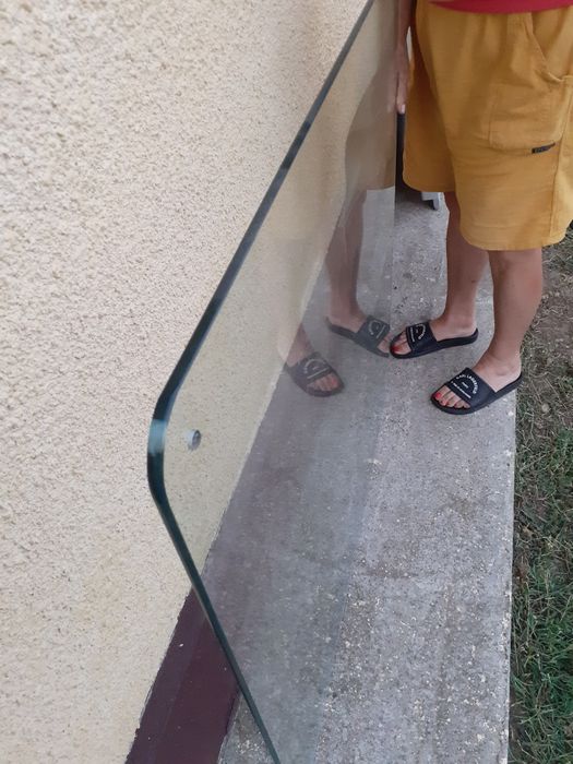 Vînd blat de sticla pentru masă