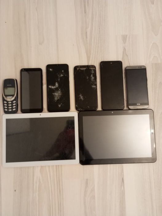 Telefoane și tablete de vânzare pentru piese