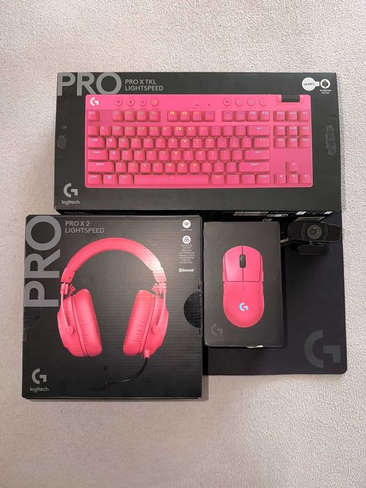 Logitech PRO Series Magenta COMPLETE Bundle
