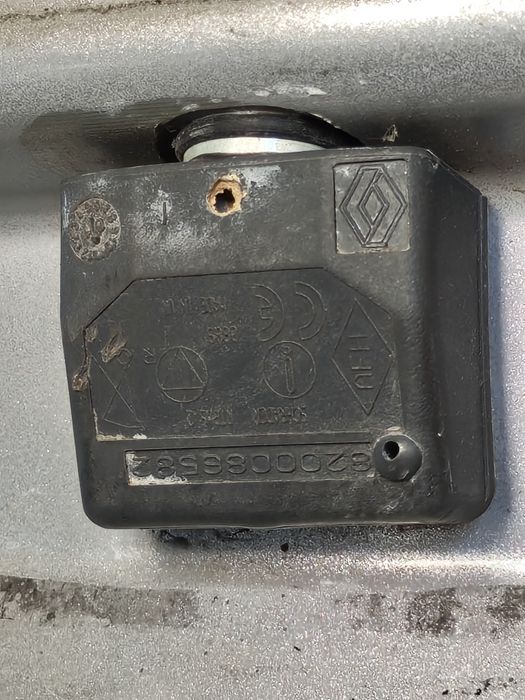 Датчик за налягане на гумите Renault TPMS