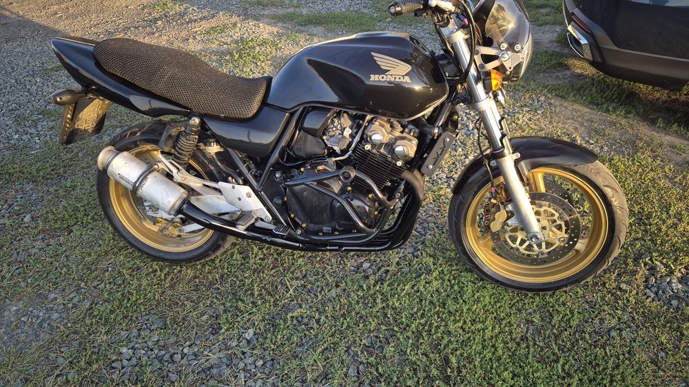 Продам мотоцикл honda sb400 sf2