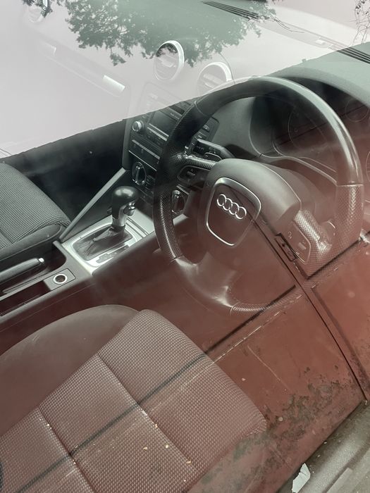 Dezmembrez audi a3 8P facelift 1.6 d DSG