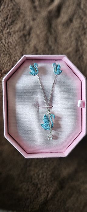 Дамски комплект обици и колие Swarovsk