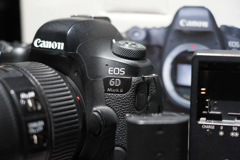 Canon 6 d mark 2 sotiladi