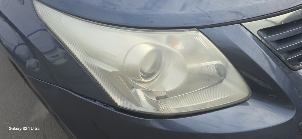 Far toyota avensis t27 an fabricație 2009-2011