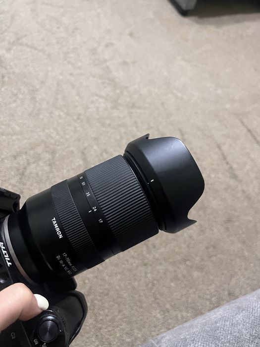 Объектив Tamron 17–70mm f/2.8 Sony E