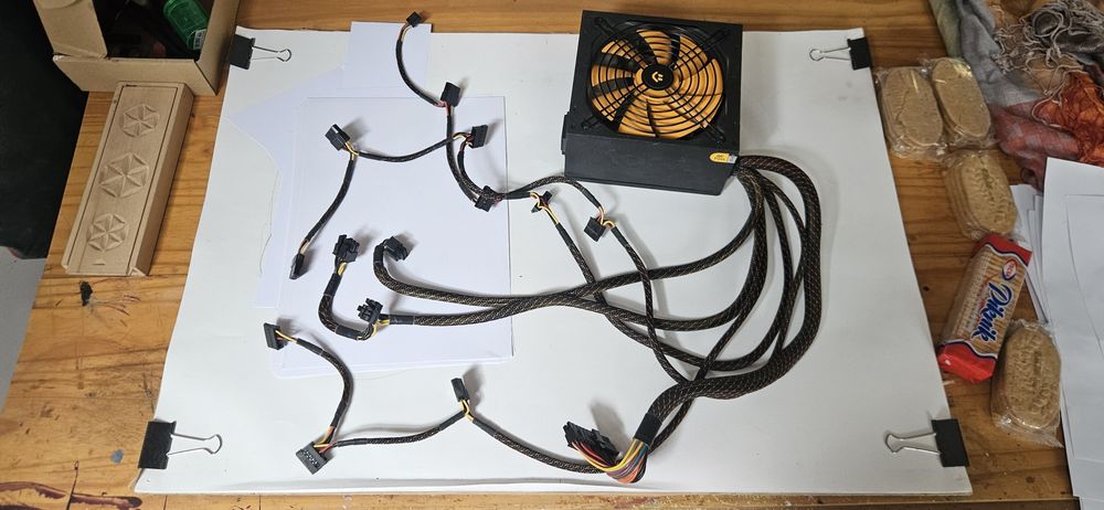 nJoy Woden 650W 80+ Gold – PWPS-065A04W-BU01B