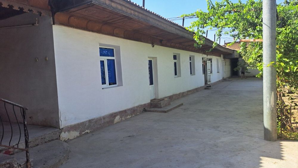 Uy sotiladi !! Gallaorolda joylashgan