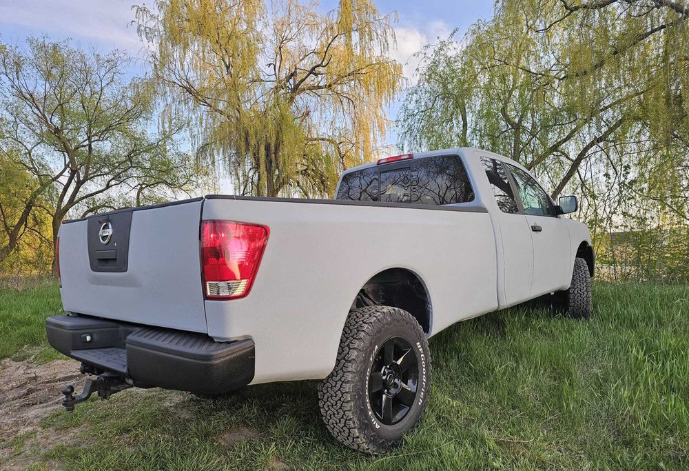 Nissan Titan 2008 5.6L V8 Benzină – Automată | Unicat