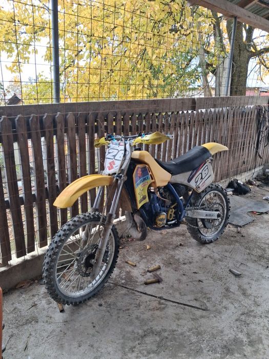 Vând sau schimb cross  Suzuki RM  250 2t Powervalve