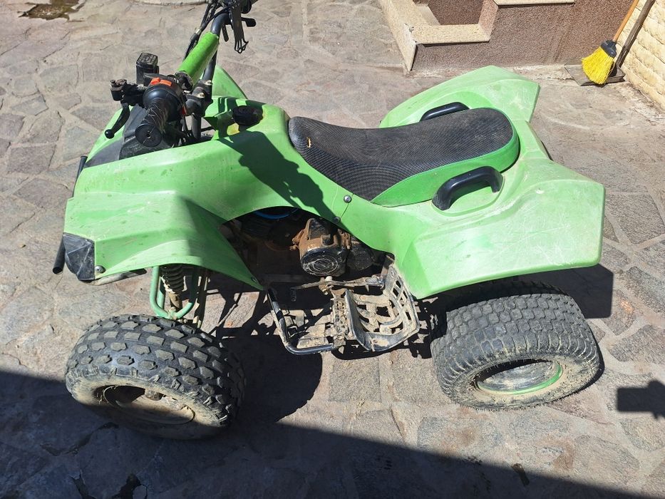 Vând atv de 125cm³