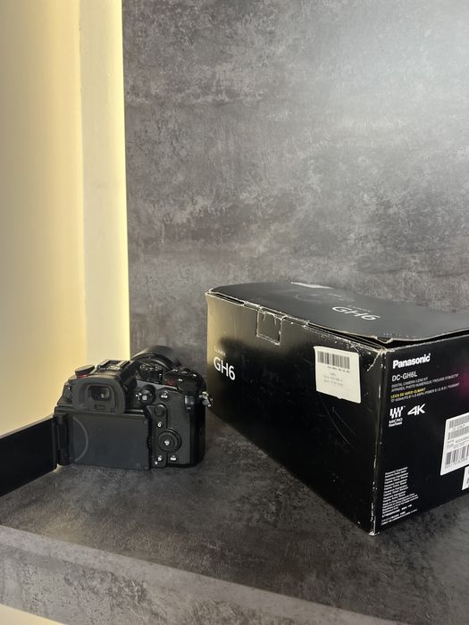 Проф Фотоаппарат Lumix GH6