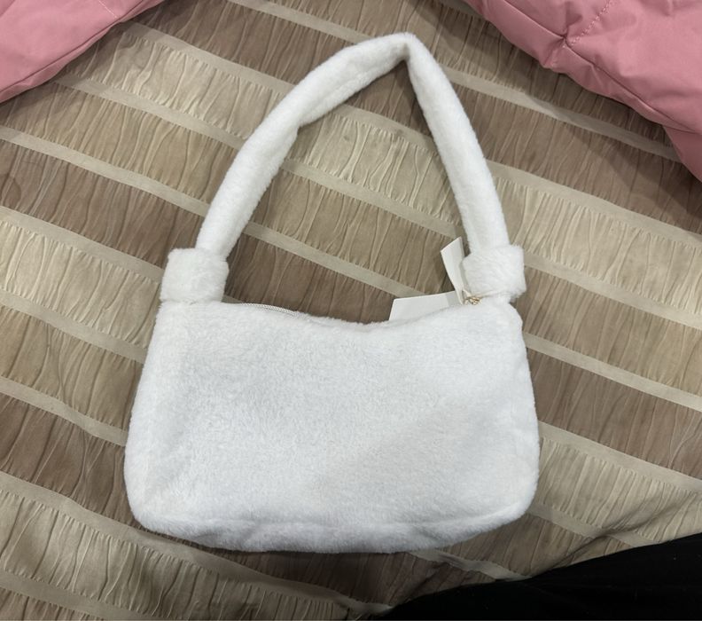 Продам зимнюю куртку