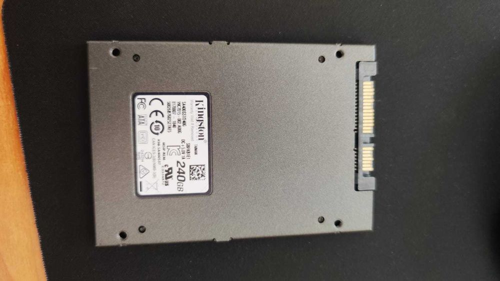 ssd Kingston 240GB A400 93% sanatate 150 lei PRET FIX