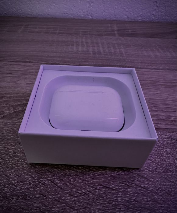 Продавам безжични Bluetooth слушалки AirPods Pro 3 ANC | 3rd Generation | Слушал