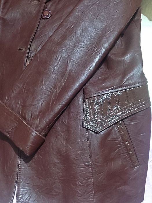 Кожаная женская куртка