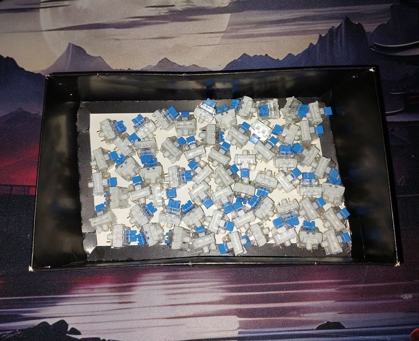 Продам клавиатуру KEAVEN K620