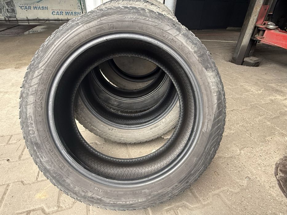 Vand 4 cauciucuri goodyear m+s cu fulg