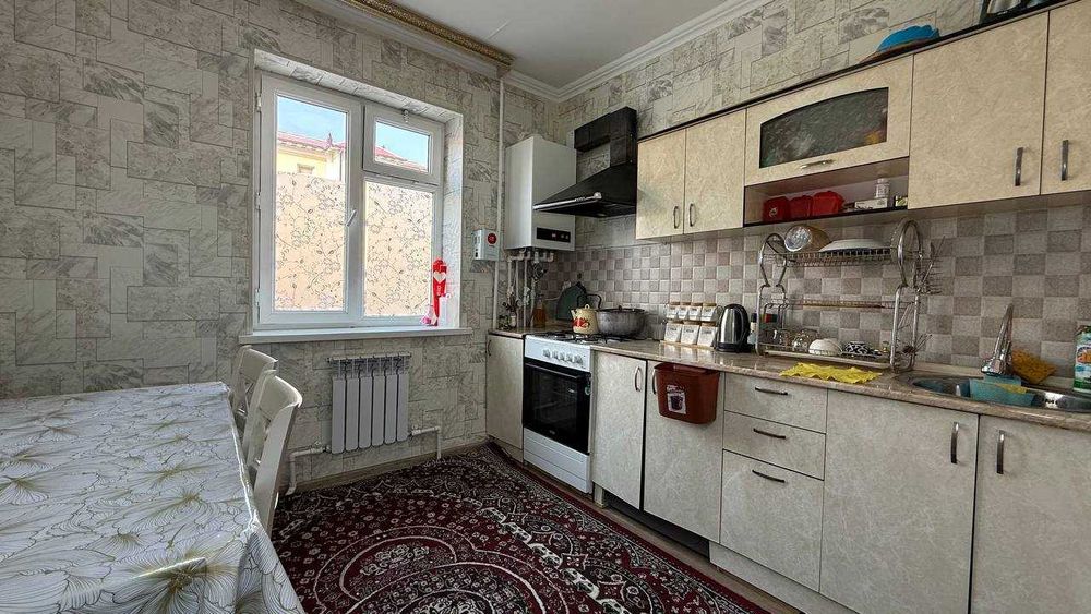 Миндонобод Мошина бозори 1 қаватда 2хонали квартира сотилади. ID: 1870