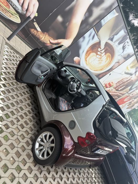 Vand smart fotwo 0,8 Diesel , masina merge impecabil