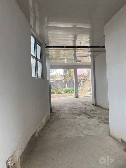 Uch qahramon Parvoz uchastka 60.000 kelishiladi
