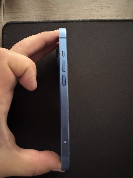 Айфон 13 в идиальном состояний