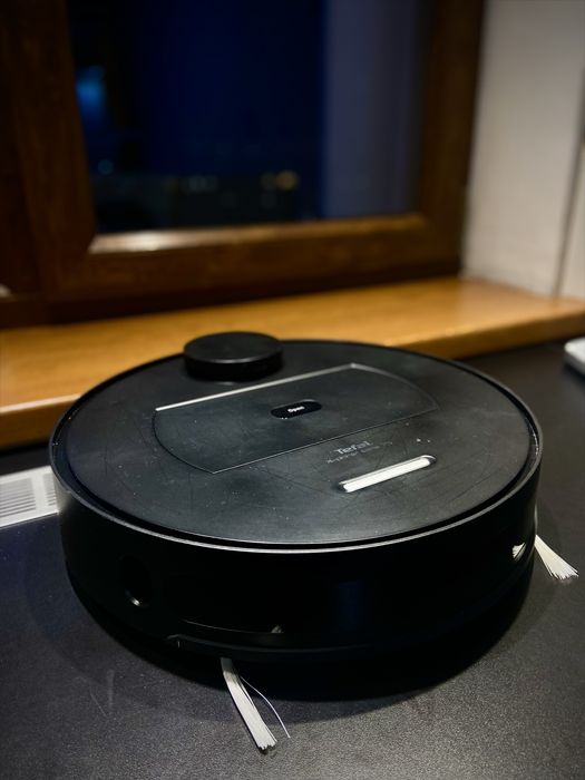 Продам робот пылесос TEFAL