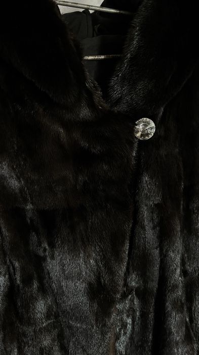 Продам шубу норковую б/у