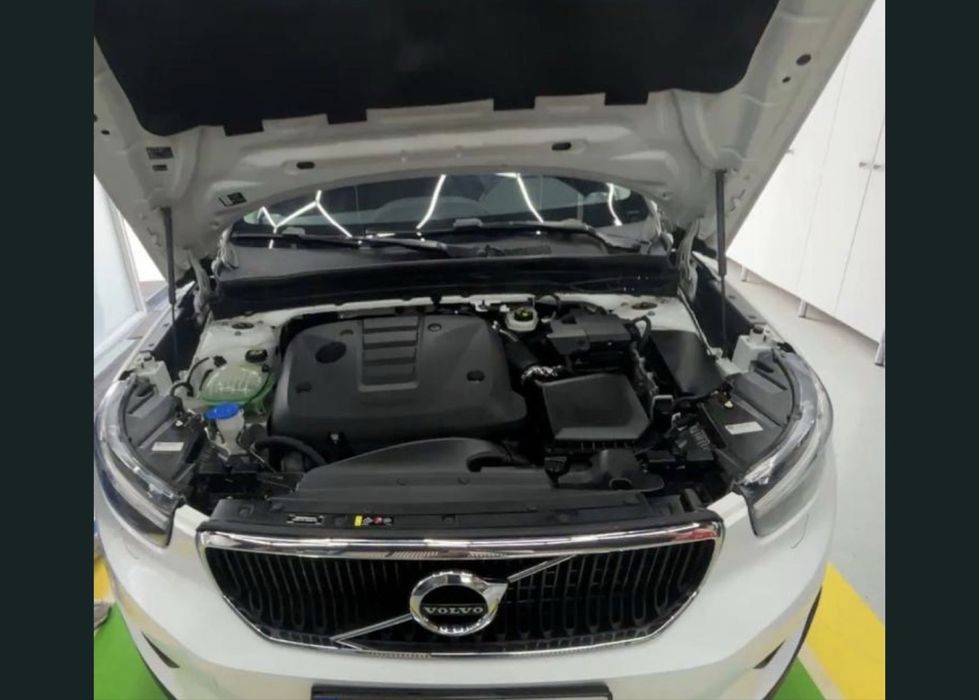 VOLVO XC40 2019 — imagine 4