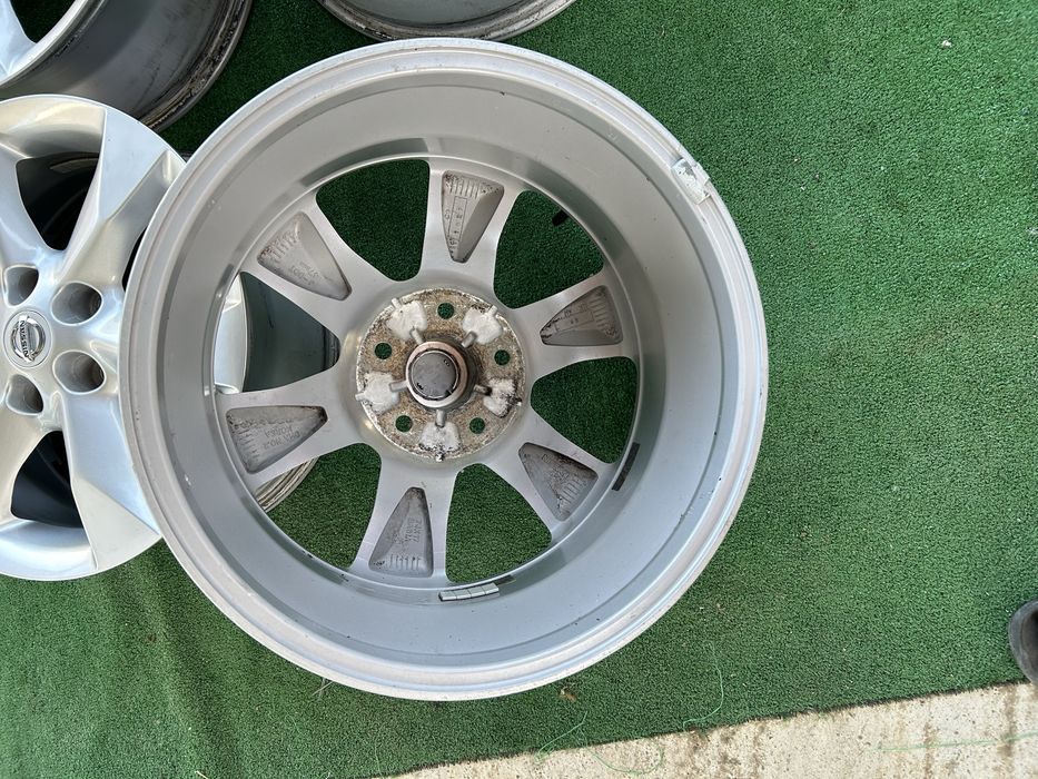 5х114,3 17 оргинални nissan