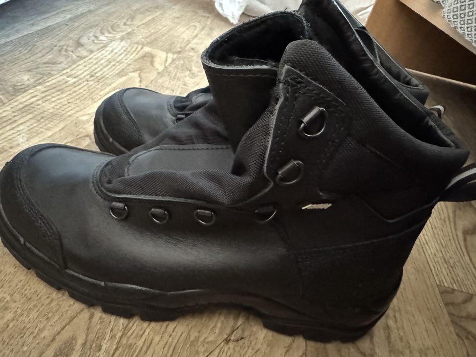 Форма камуфляж ,обувь р43