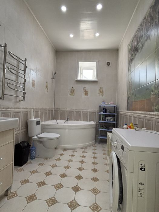 Продам коттедж по проспекту Абая