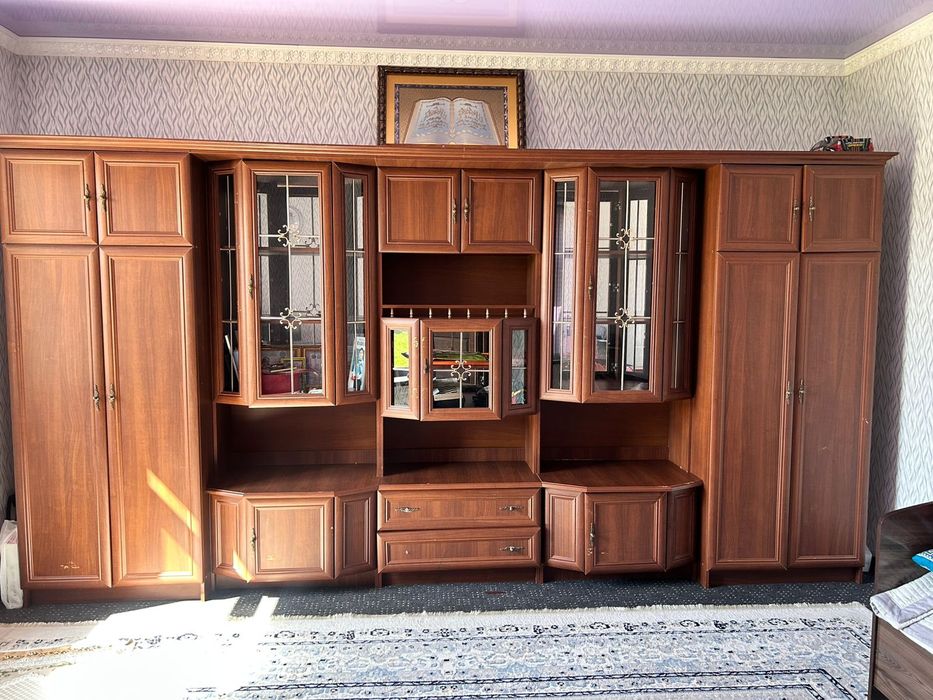 Сервант для зала