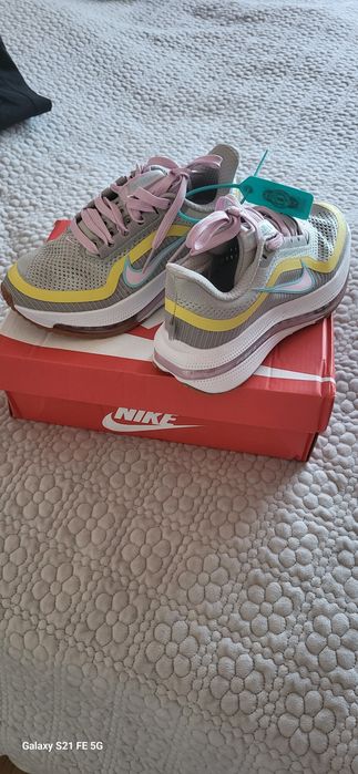 Продам кроссовки